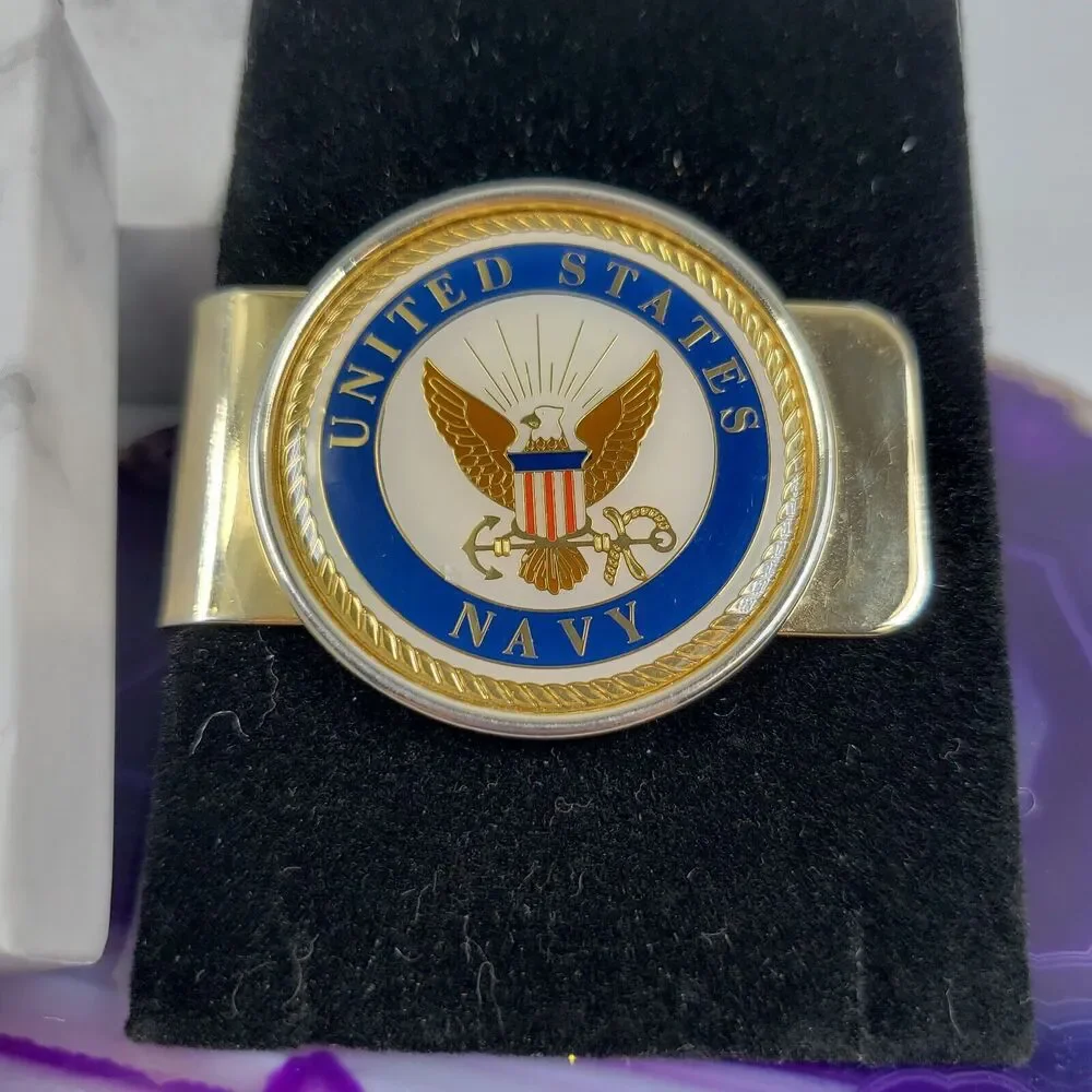 Unbranded money clip